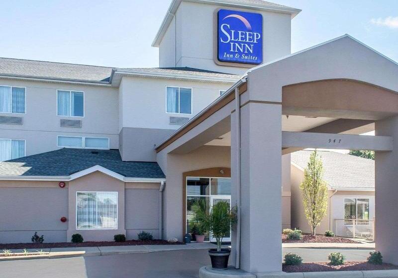 Отель Sleep Inn & Suites