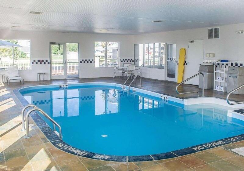 Отель Sleep Inn & Suites