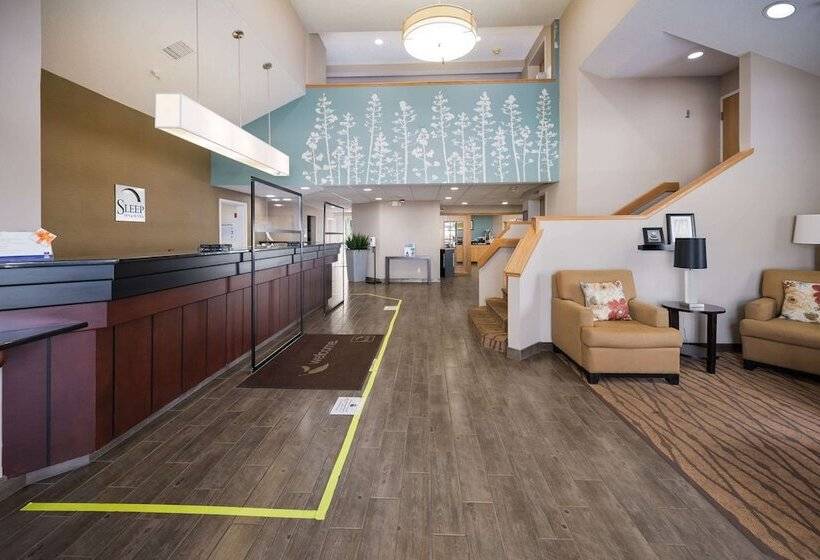 Отель Sleep Inn & Suites