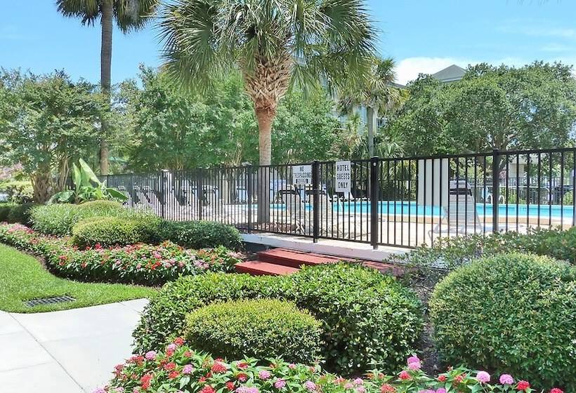 Отель Sleep Inn Charleston West Ashley