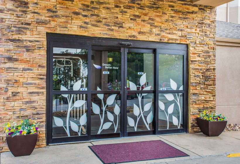 فندق Sleep Inn Kansas City International Airport