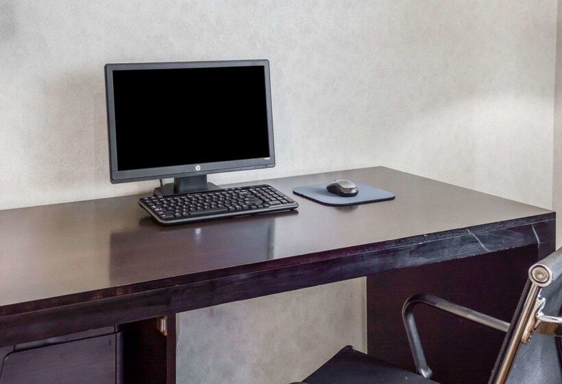 فندق Sleep Inn Lynchburg   University Area & Hwy 460