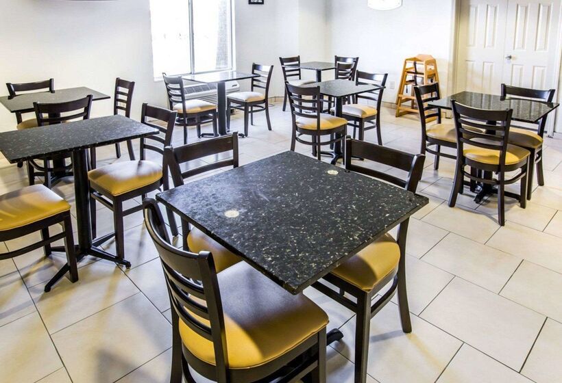 酒店 Sleep Inn Near Outlets