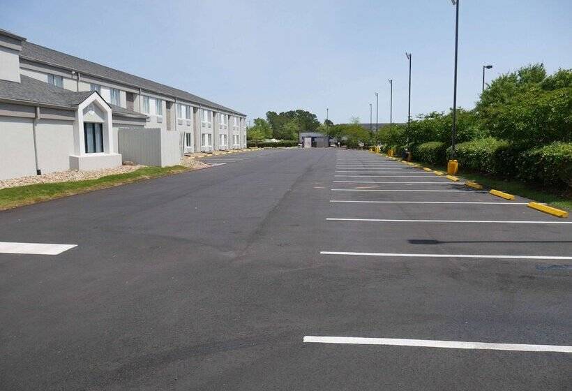 酒店 Sleep Inn Near Outlets