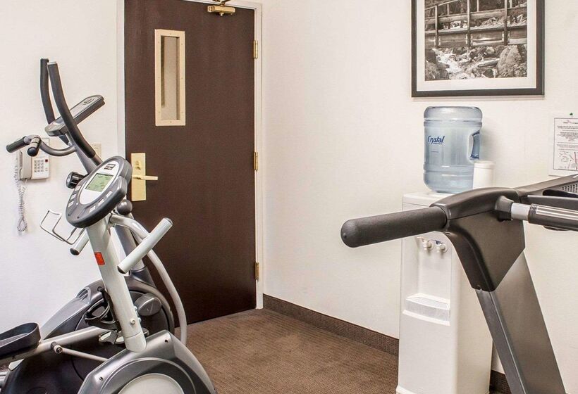 Отель Sleep Inn Sea Tac Airport