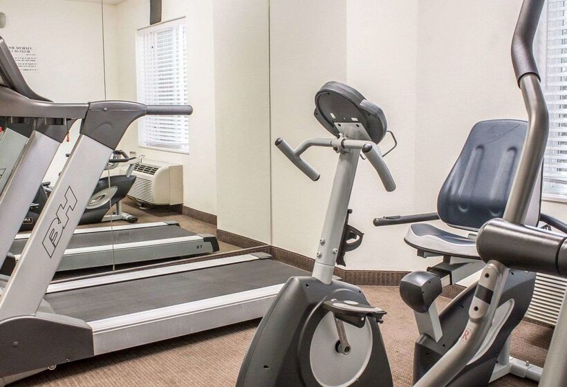 Отель Sleep Inn Sea Tac Airport