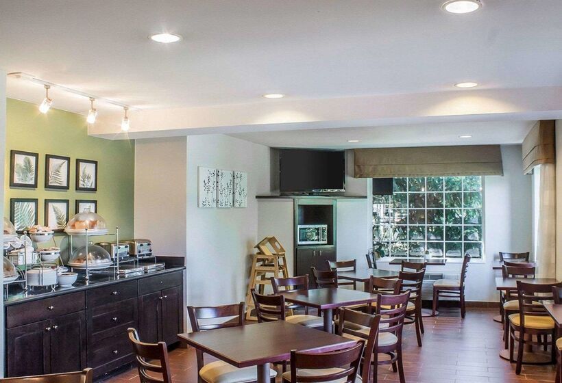 Отель Sleep Inn Sea Tac Airport