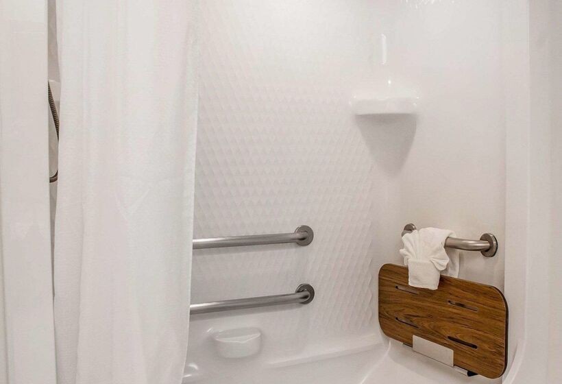 Отель Sleep Inn Sea Tac Airport