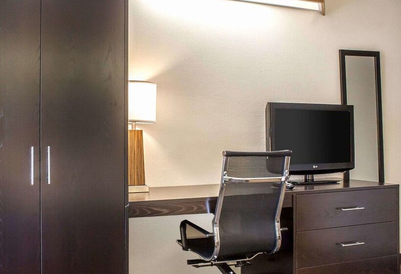 Отель Sleep Inn Sea Tac Airport