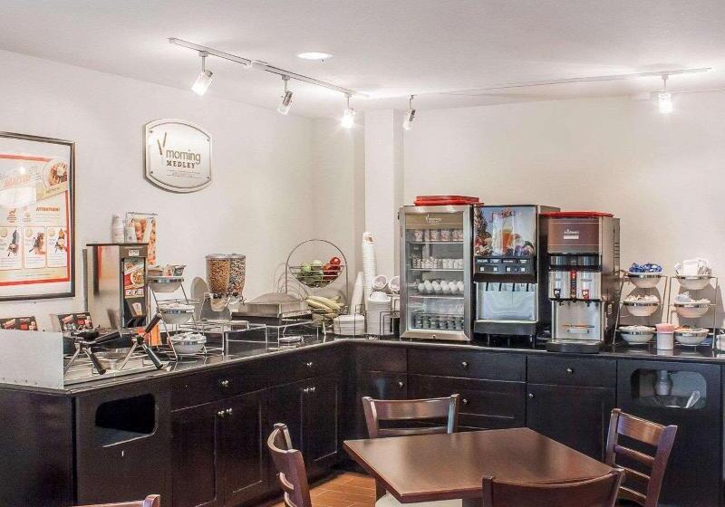 Отель Sleep Inn Sea Tac Airport