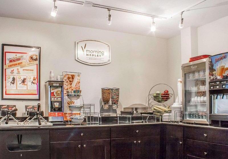 Отель Sleep Inn Sea Tac Airport