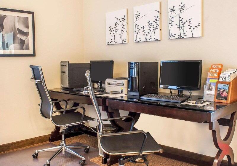 Отель Sleep Inn Sea Tac Airport