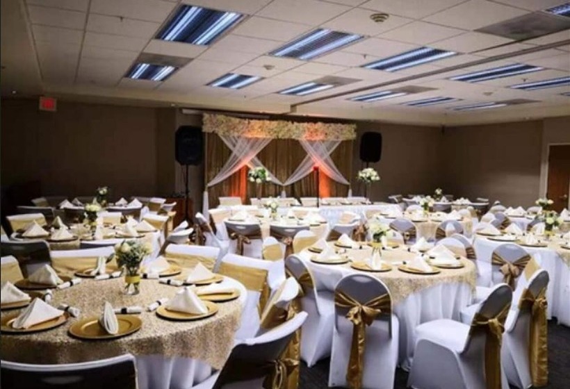 Отель Sleep Inn Sea Tac Airport