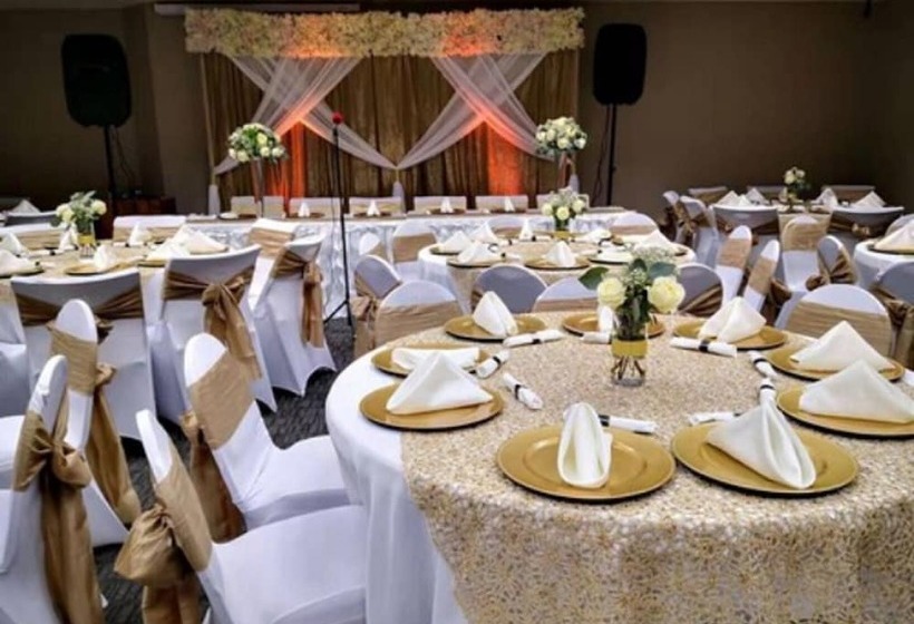 Отель Sleep Inn Sea Tac Airport