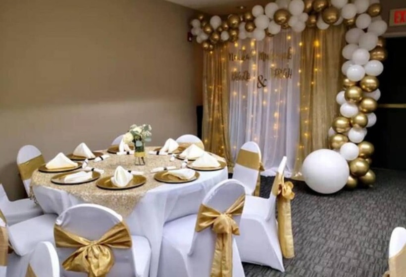 Отель Sleep Inn Sea Tac Airport