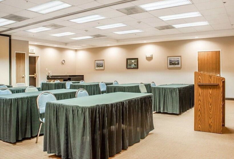 Отель Sleep Inn Sea Tac Airport