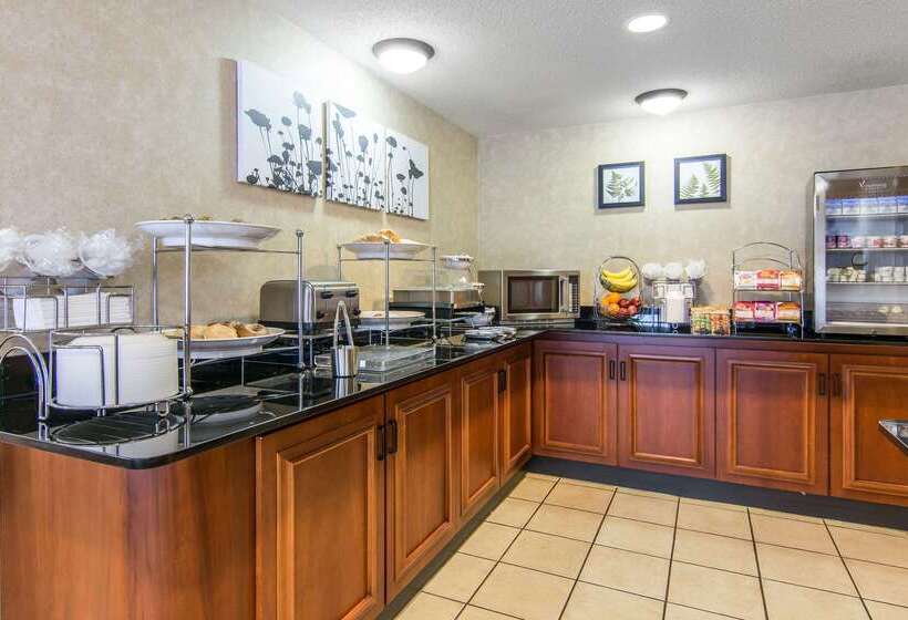 酒店 Spark By Hilton Fredericksburg Southpoint