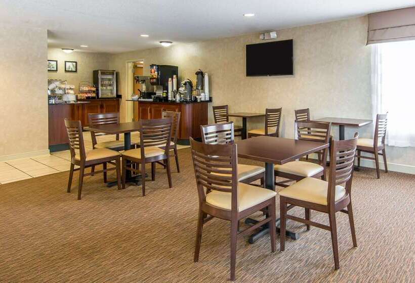 酒店 Spark By Hilton Fredericksburg Southpoint