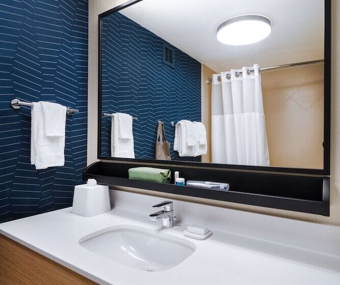 酒店 Spark By Hilton Fredericksburg Southpoint