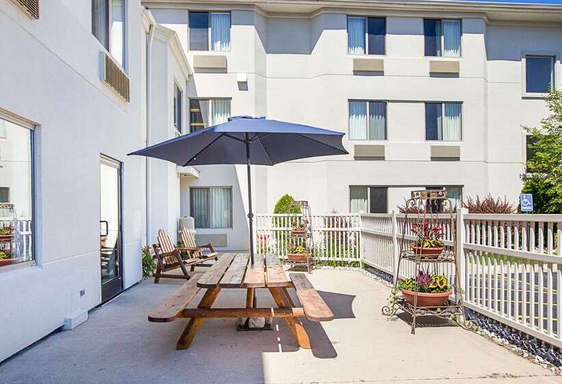 فندق Sleep Inn & Suites Bay View Acme   Traverse City