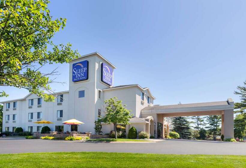 فندق Sleep Inn & Suites Bay View Acme   Traverse City