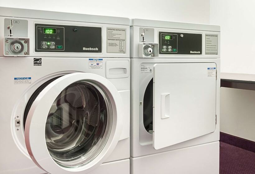 فندق Sleep Inn & Suites Bay View Acme   Traverse City