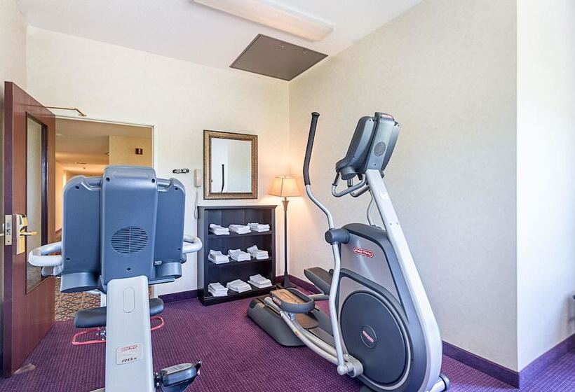 هتل Sleep Inn & Suites Bay View Acme   Traverse City