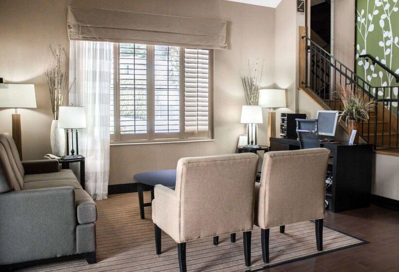 酒店 Sleep Inn & Suites Columbus Near State University   Fort Moore Area