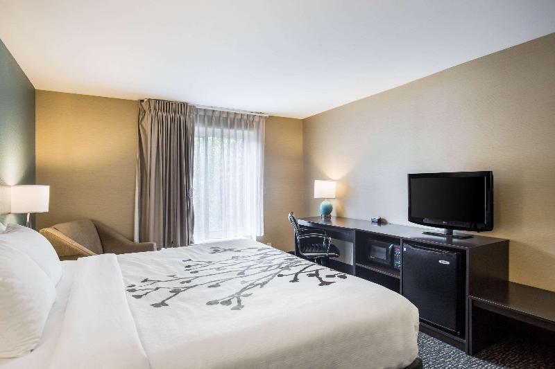 هتل Sleep Inn & Suites