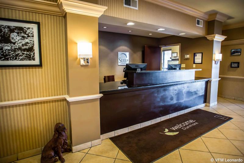 هتل Sleep Inn & Suites