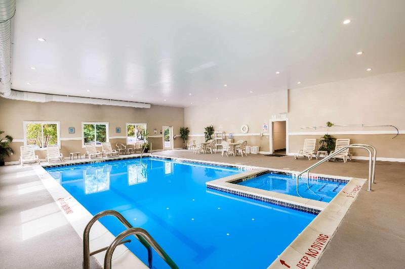 هتل Sleep Inn & Suites