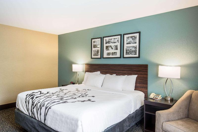 هتل Sleep Inn & Suites