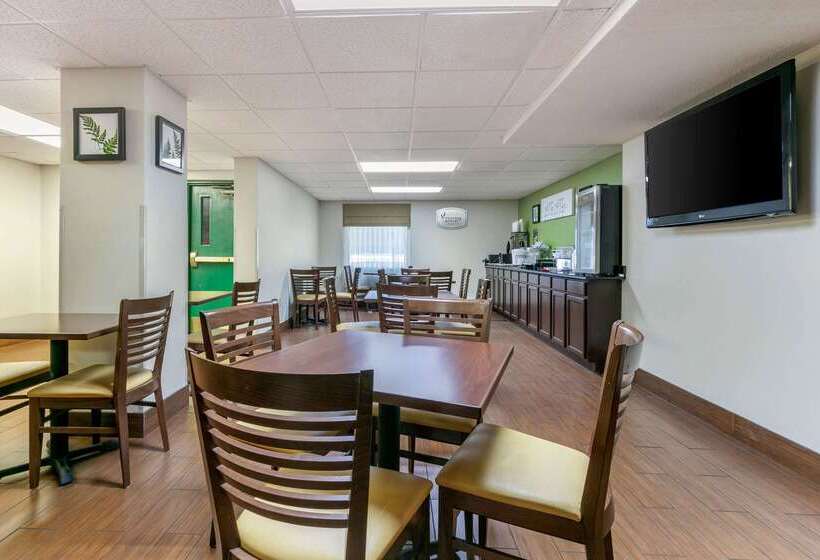 בית מלון כפרי Sleep Inn & Suites Near Sports World Blvd