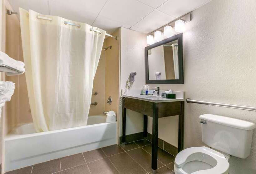 בית מלון כפרי Sleep Inn & Suites Near Sports World Blvd