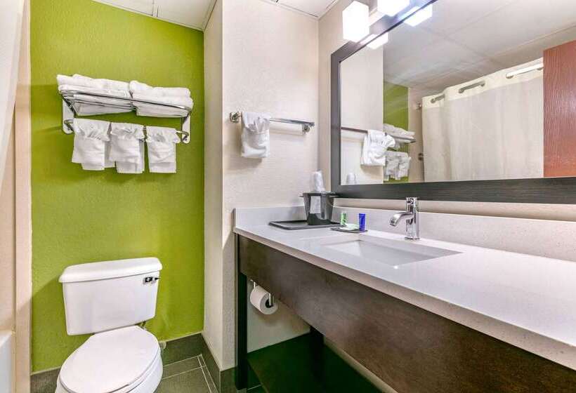 בית מלון כפרי Sleep Inn & Suites Near Sports World Blvd