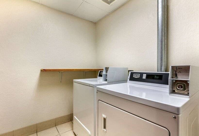 בית מלון כפרי Sleep Inn & Suites Near Sports World Blvd