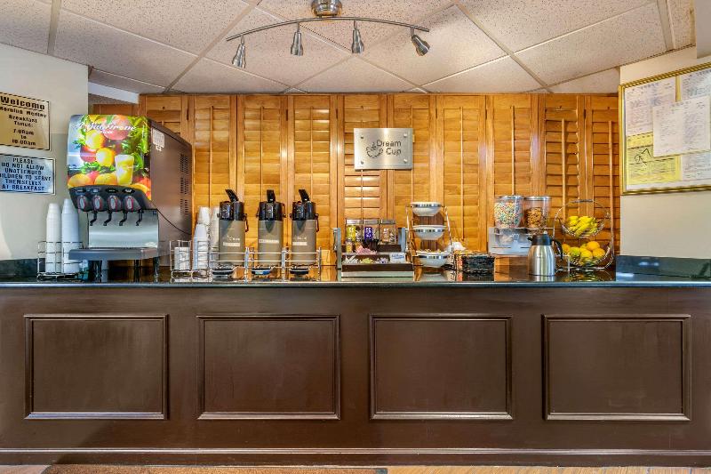 בית מלון כפרי Sleep Inn & Suites Near Sports World Blvd