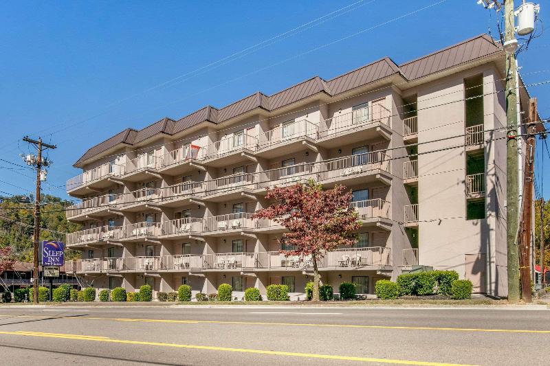 בית מלון כפרי Sleep Inn & Suites Near Sports World Blvd