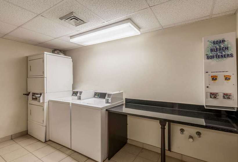 ホテル Sleep Inn & Suites Harrisonburg Near University