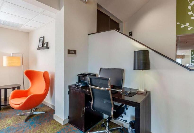 ホテル Sleep Inn & Suites Harrisonburg Near University