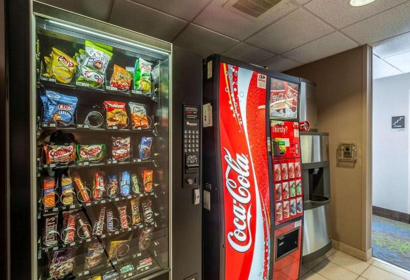 ホテル Sleep Inn & Suites Harrisonburg Near University