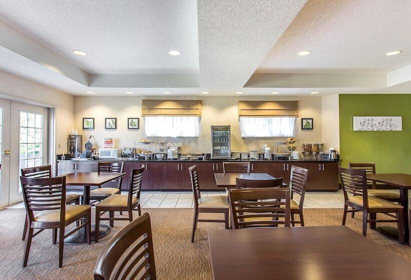 Отель Sleep Inn & Suites