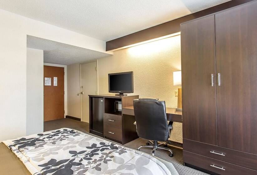 Отель Sleep Inn & Suites