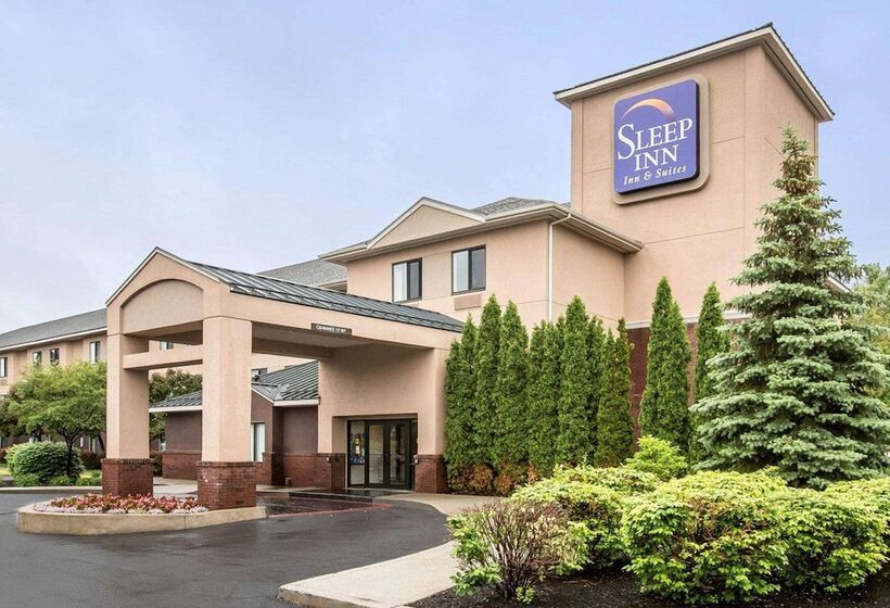 ホテル Sleep Inn & Suites Queensbury  Lake George