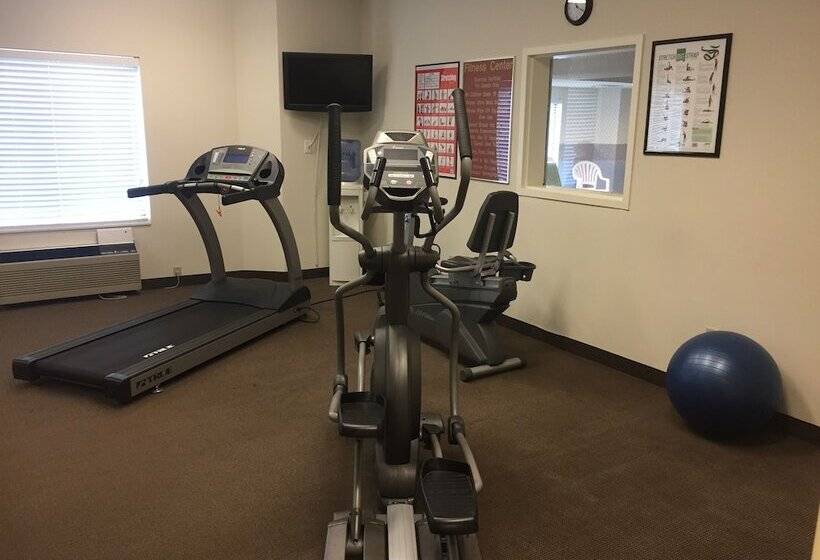 Отель Sleep Inn & Suites Queensbury  Lake George