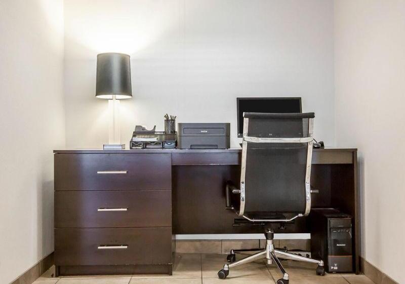 Отель Sleep Inn & Suites Queensbury  Lake George