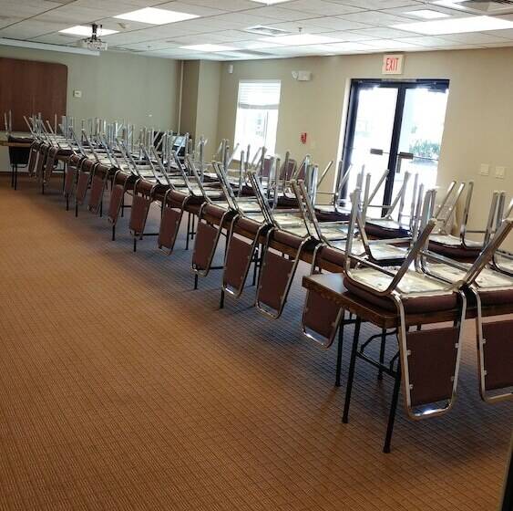 בית מלון כפרי Sleep Inn & Suites Roseburg North Near Medical Center