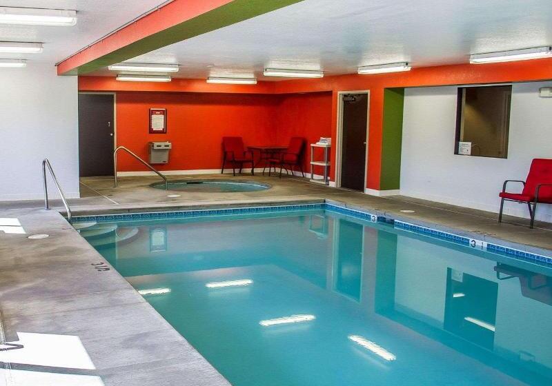 בית מלון כפרי Sleep Inn & Suites Roseburg North Near Medical Center