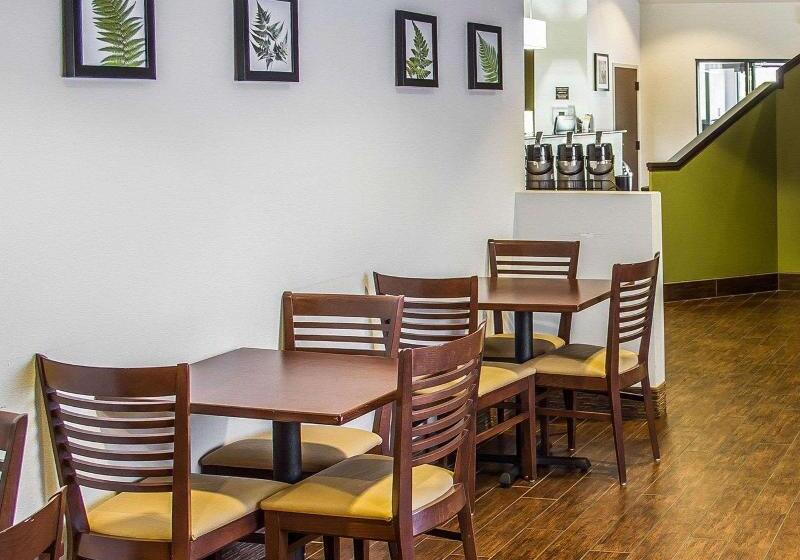 בית מלון כפרי Sleep Inn & Suites Roseburg North Near Medical Center