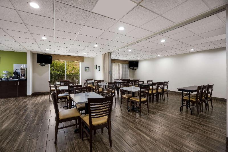 فندق Sleep Inn & Suites